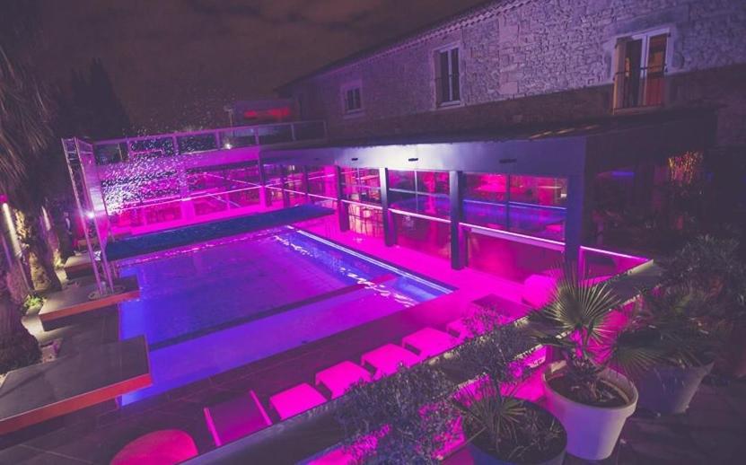 Mas La Farelle Gite, Fitness & Salle De Jeux Gratuite & Spa En Supplement Nimes Bagian luar foto