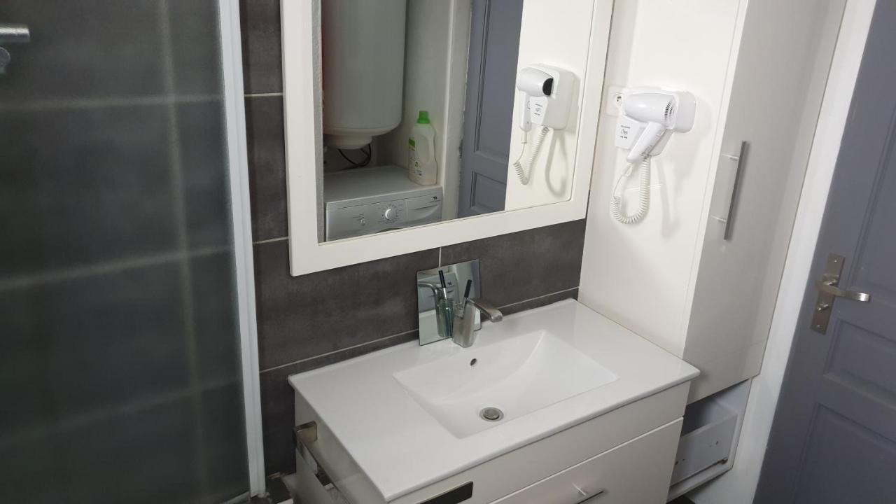 Mas La Farelle Gite, Fitness & Salle De Jeux Gratuite & Spa En Supplement Nimes Bagian luar foto
